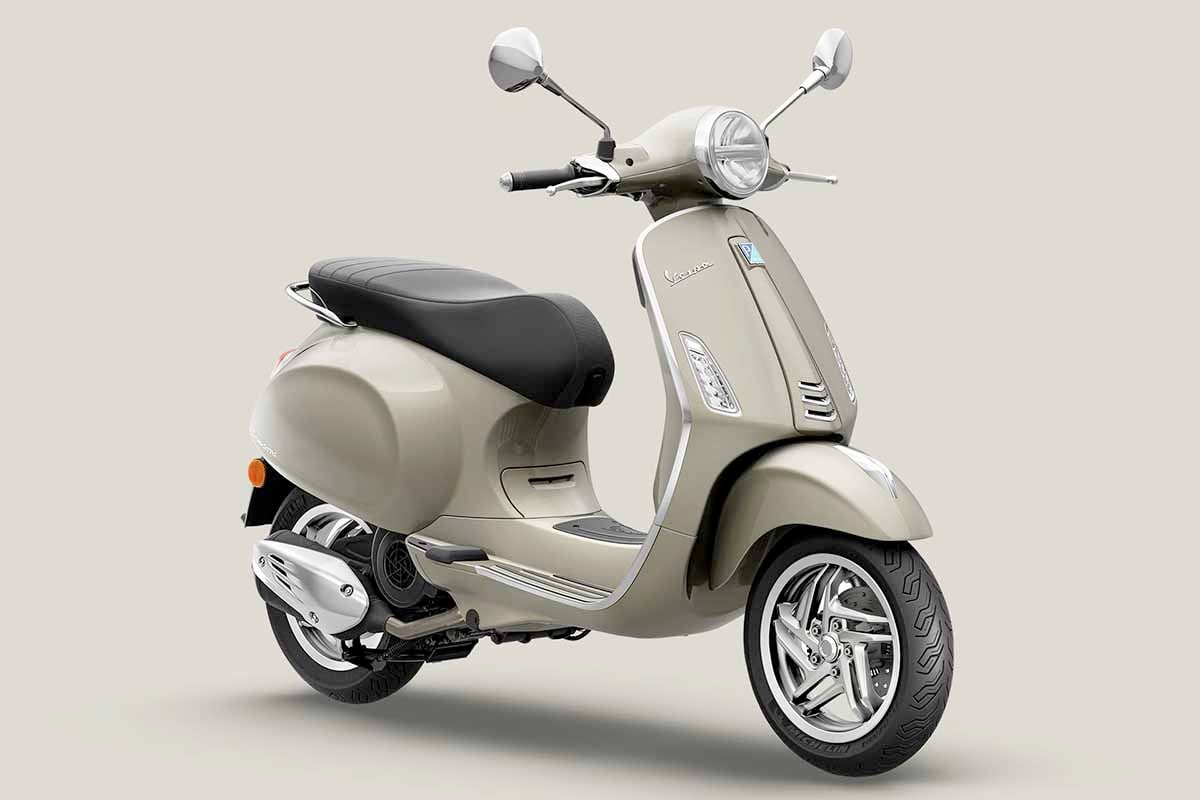 ベスパ「プリマヴェーラ 125」