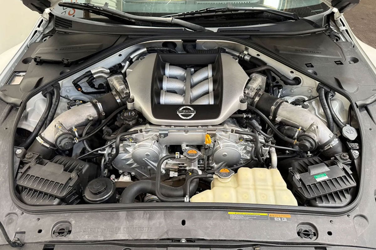 ダカール仕様にカスタムされた日産「GT-R」がオークションに登場（C）Troostwijk Auctions