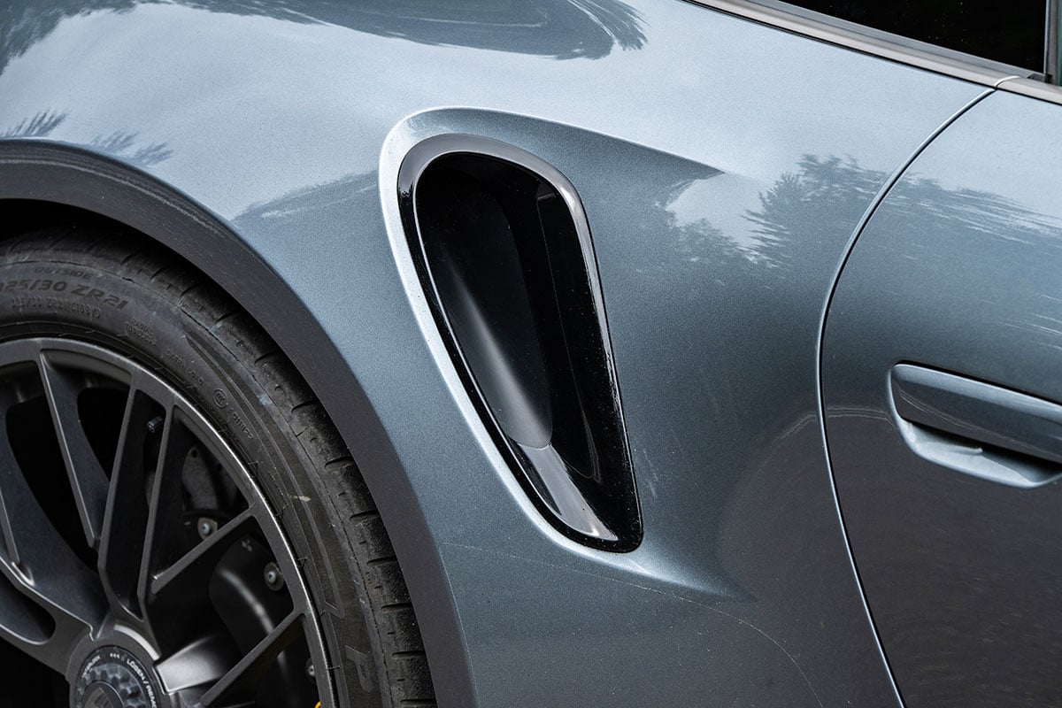 ポルシェ新型「911ターボS」