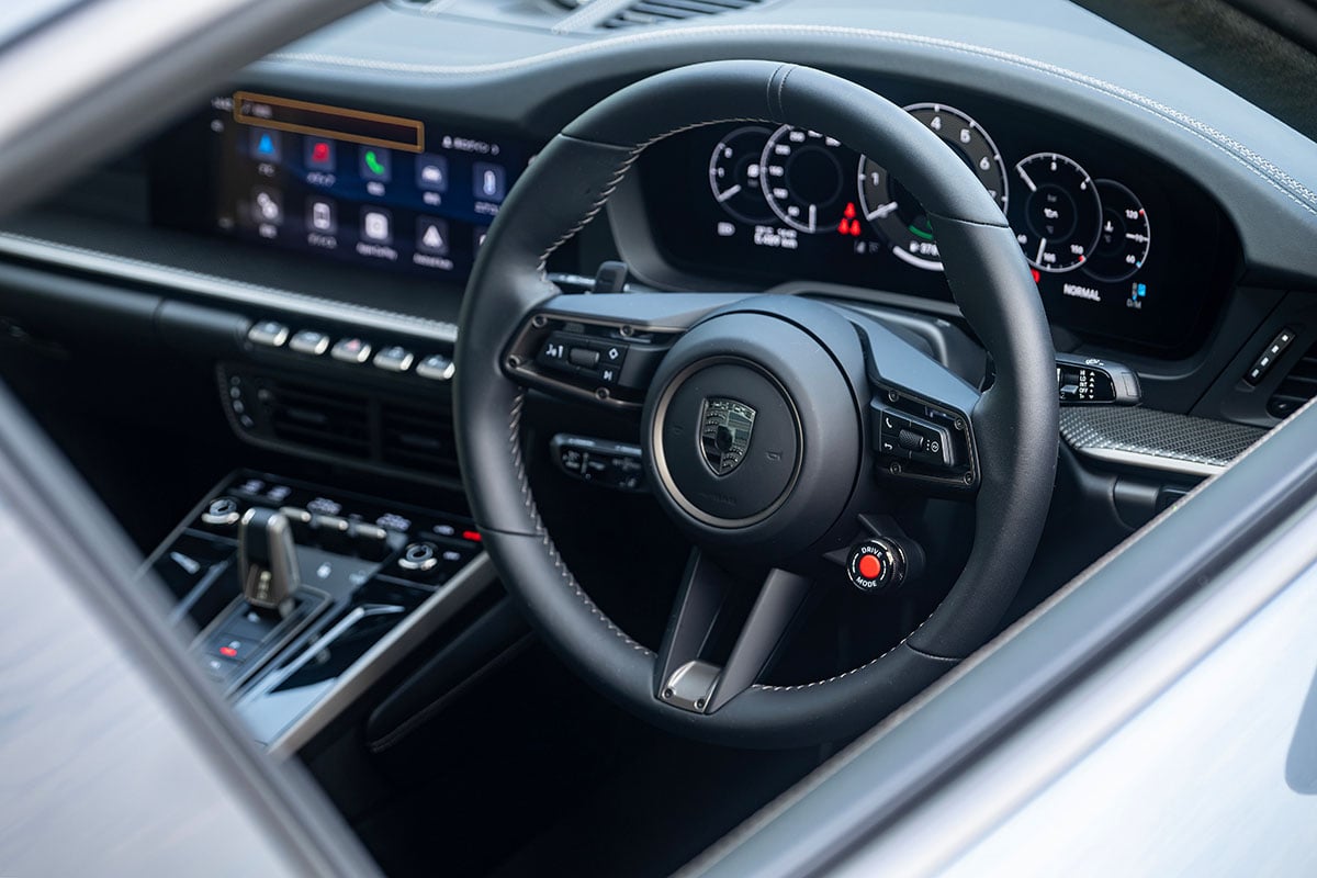 ポルシェ新型「911ターボS」