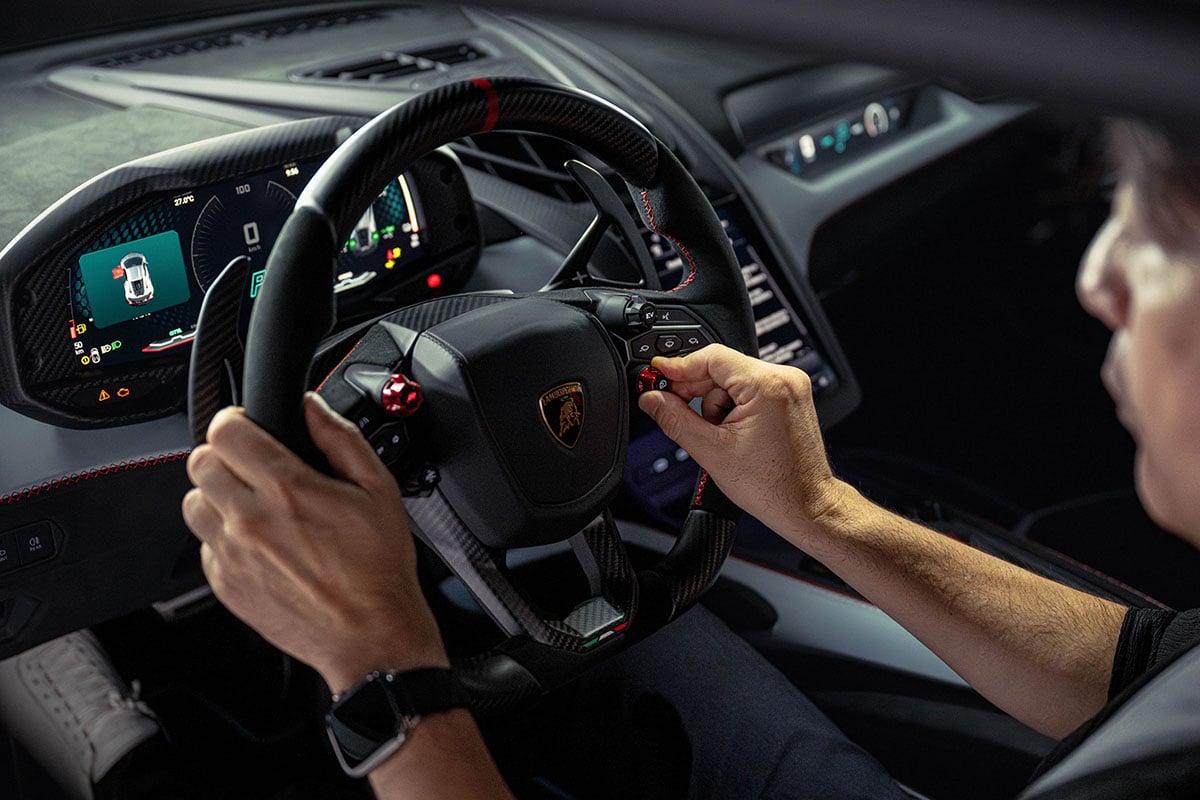 ランボルギーニ「レヴエルト SV」