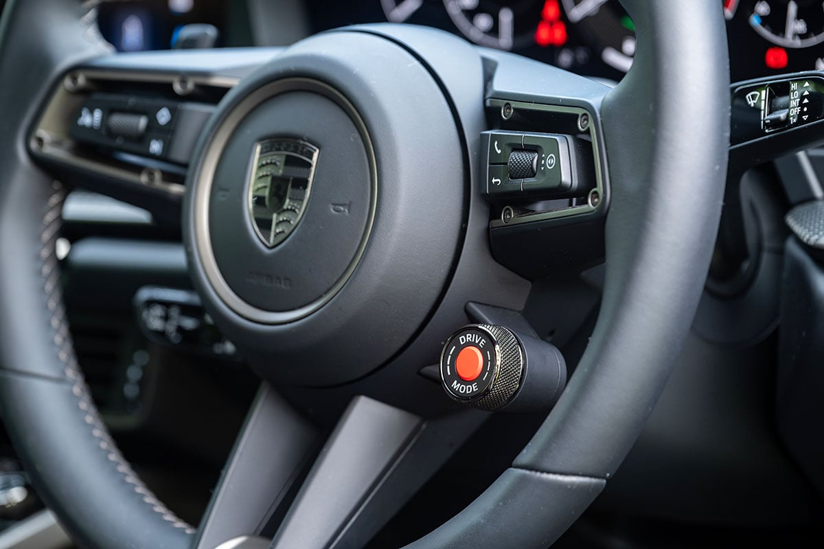 ポルシェ新型「911ターボS」
