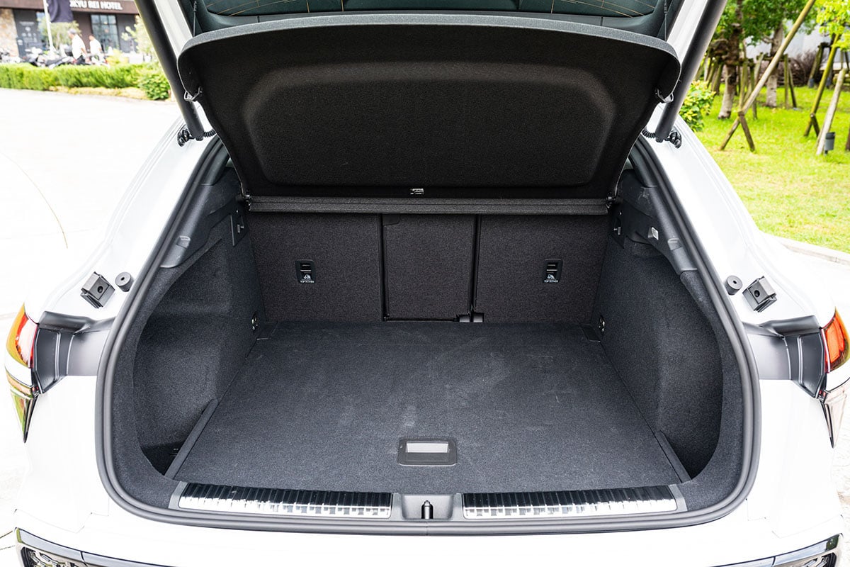 アウディ新型「Q3スポーツバック」