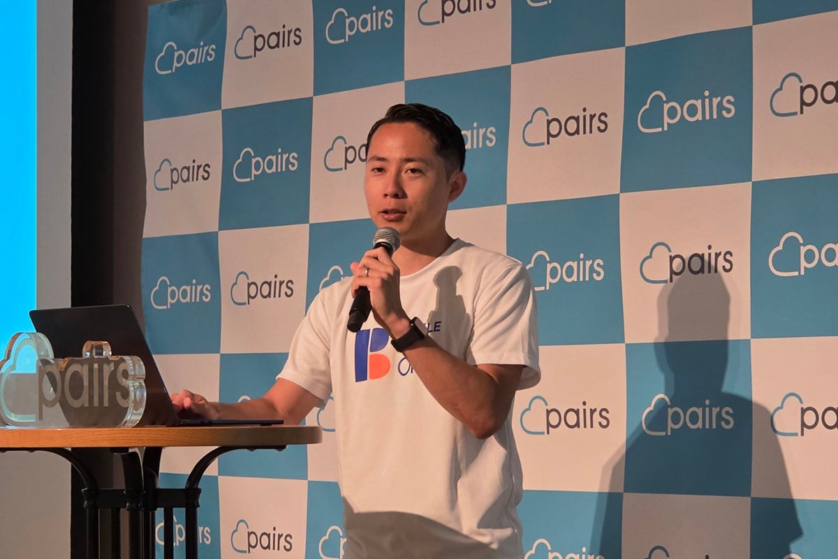 ピックルボールワン代表取締役の熊倉周作氏。初心者同士でも短時間で試合が成立し、一人参加が自然で、プレー後の「また打ちたい」が次に会う理由になると、出会いとの相性を語った
