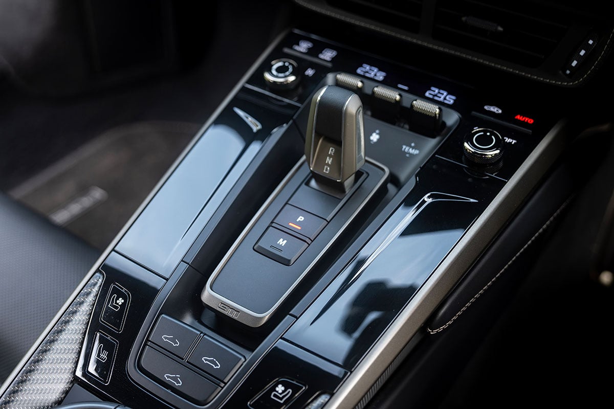 ポルシェ新型「911ターボS」