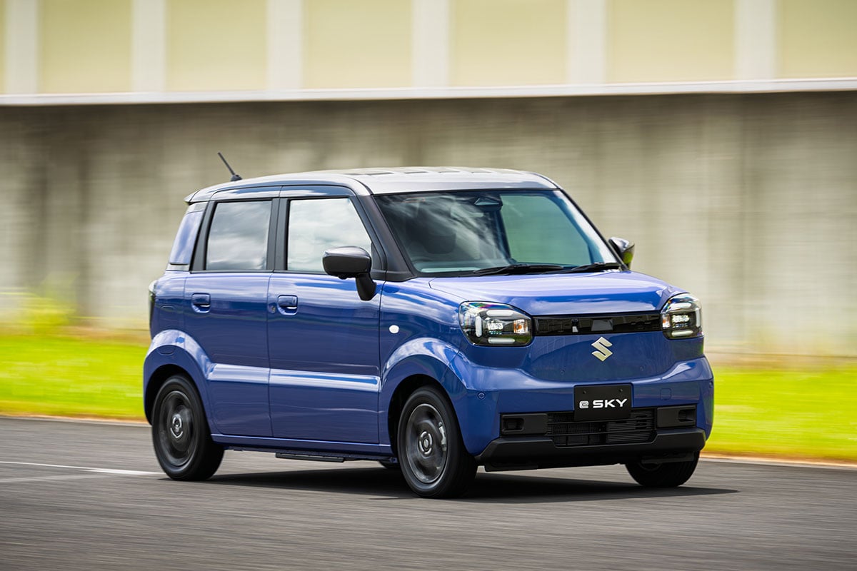 スズキ新型「eスカイ」（プロトタイプ）