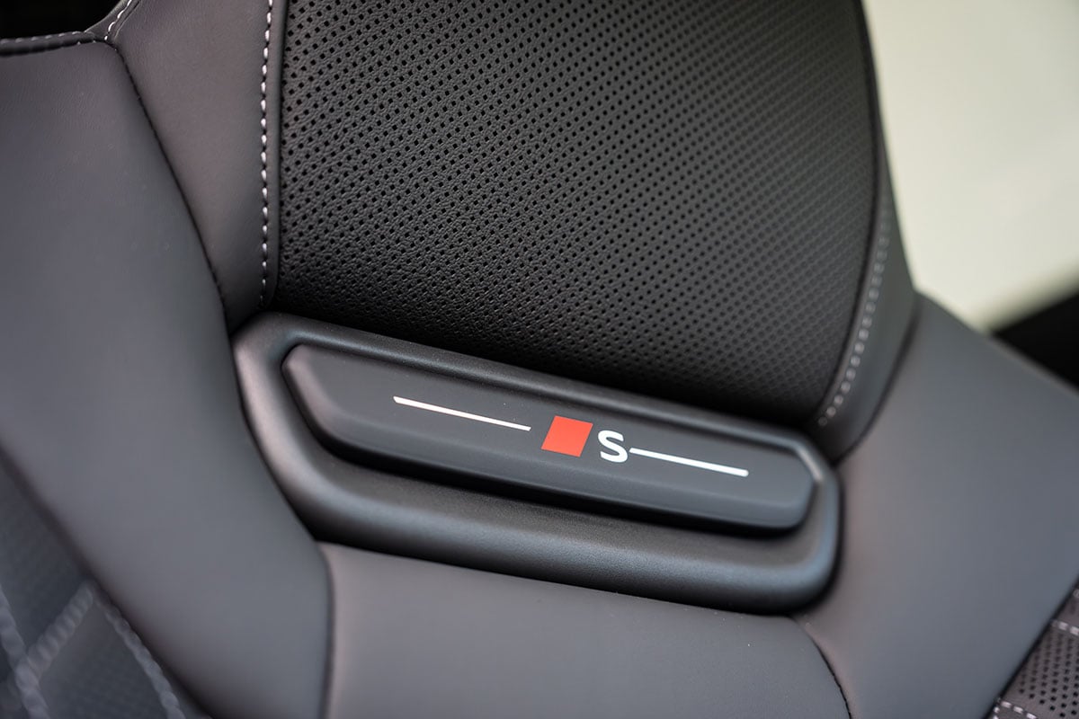 アウディ新型「A6アバント」