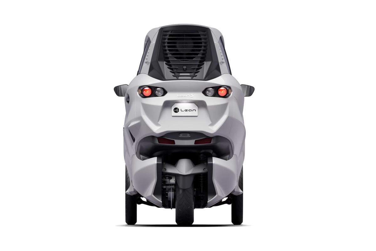 リーンモビリティが開発した3輪EV「リーンスリー」
