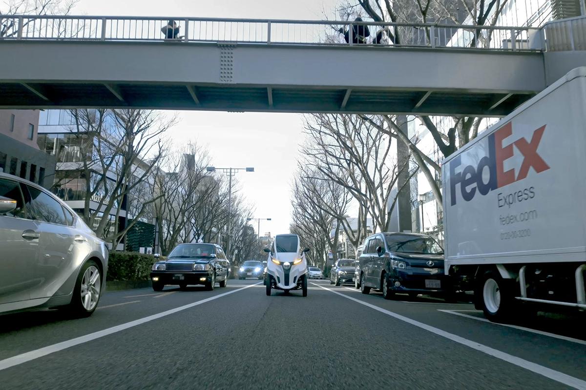 リーンモビリティが開発した3輪EV「リーンスリー」