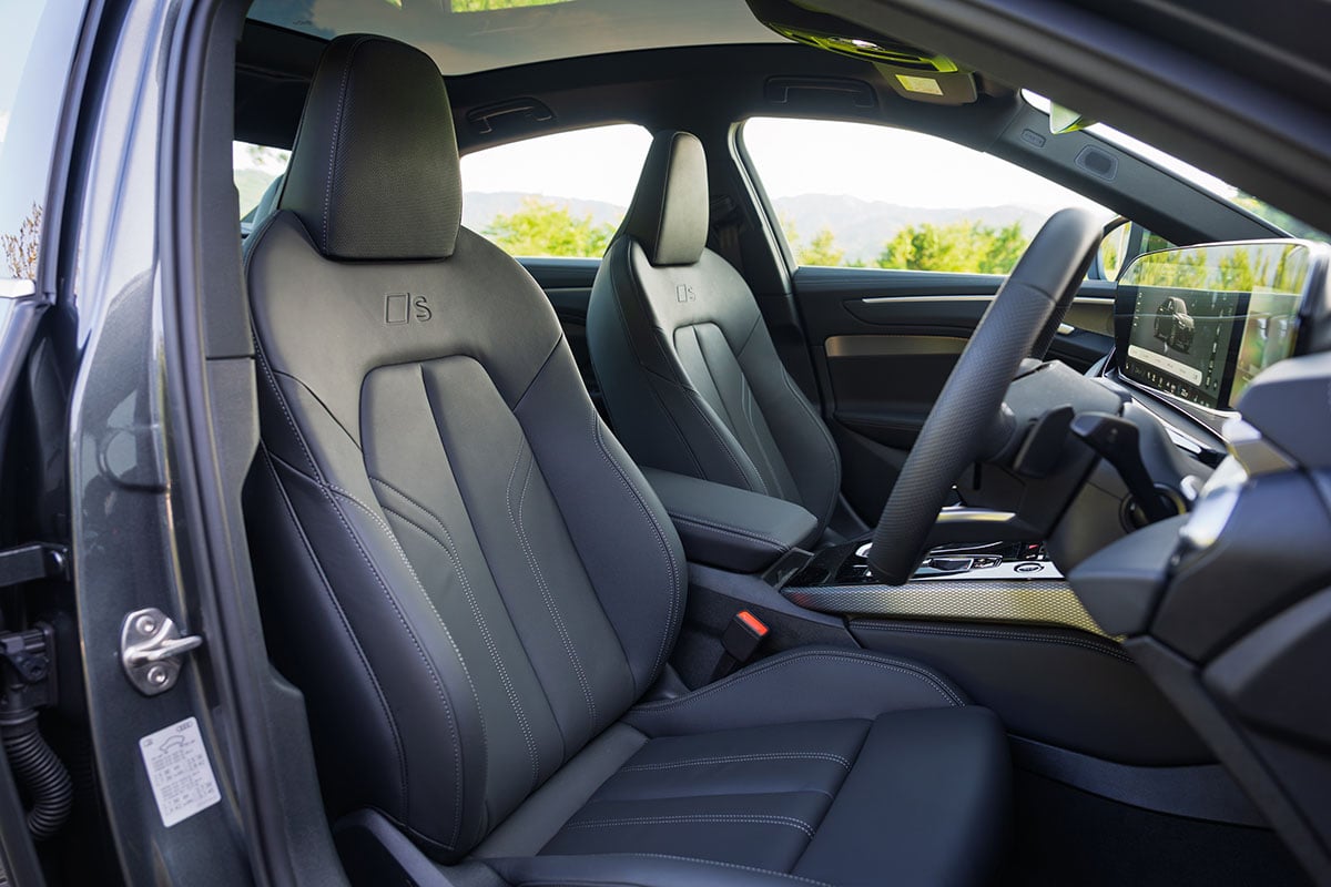 アウディ新型「A6」