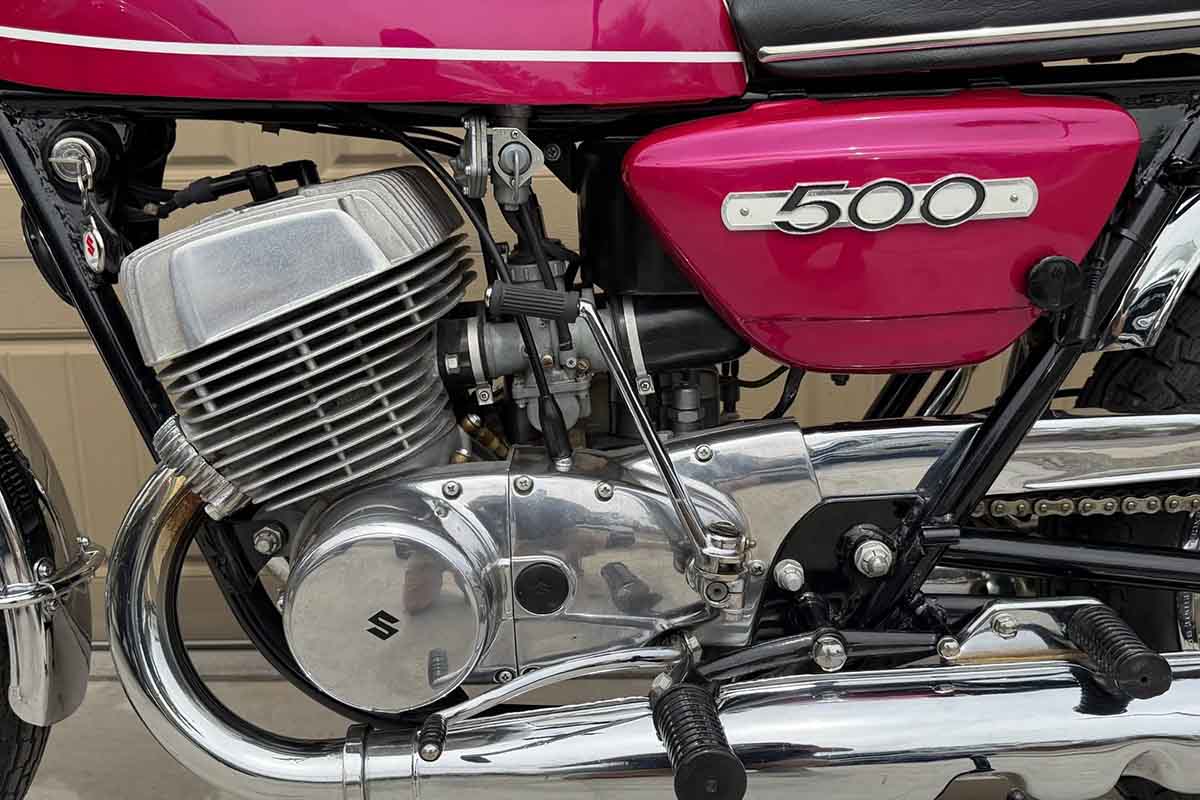 米国オークションに出品、落札された1971年式スズキ「T500」