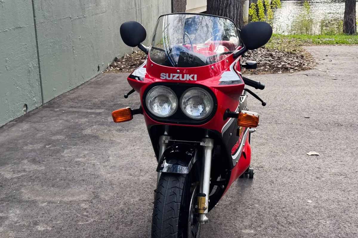米国オンラインオークションに出品され落札された1986年式スズキ「GSX-R750」