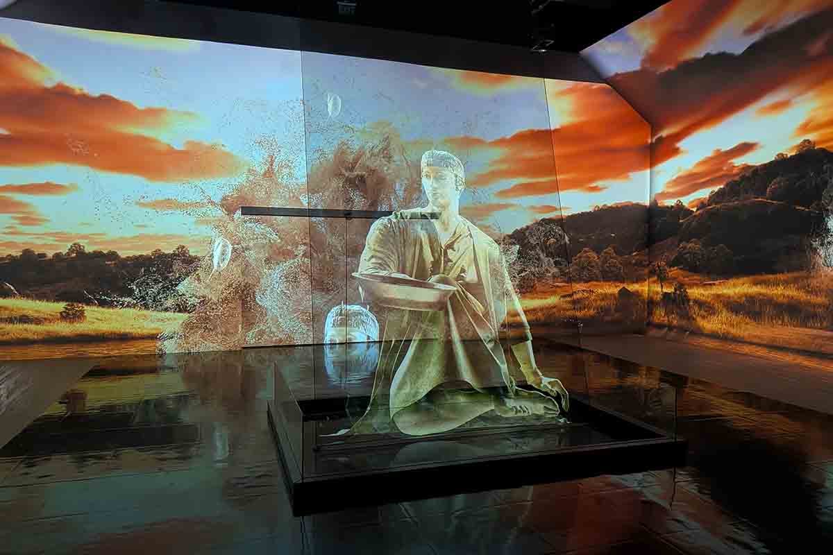 「Efes Deneyim Muzesi」と呼ばれる体験型ミュージアムの内部。映像で古代ローマ時代の都市エフェソスを再現