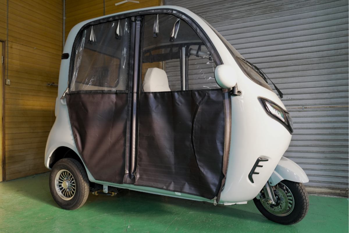 普通自動車免許(AT限定)で運転可能な新型トライク「GOAT180」