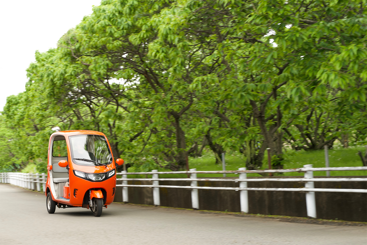 普通自動車免許(AT限定)で運転可能な新型トライク「GOAT180」