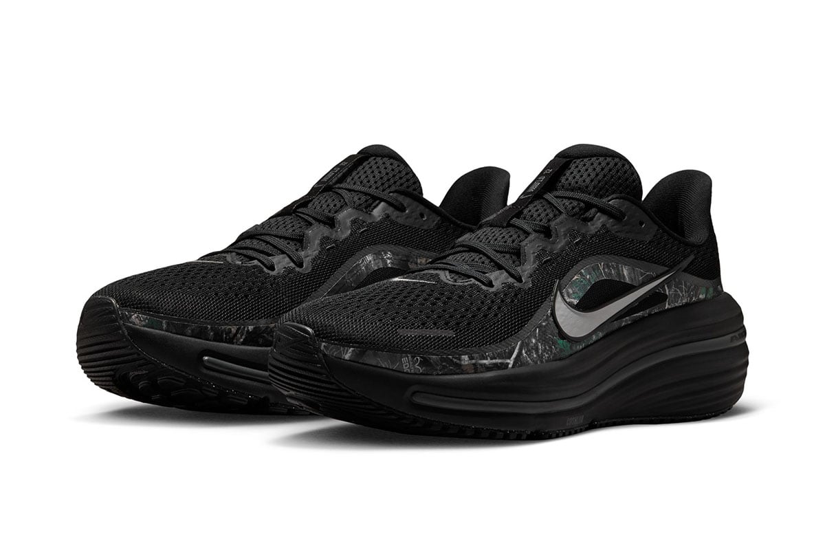 エアウィンフロ12プリント（001BLACK／M SILV）：1万4300円