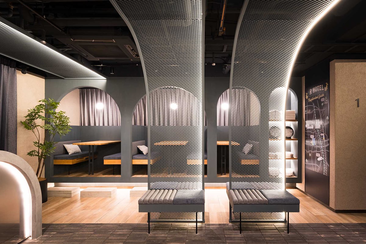 Front／Lounge