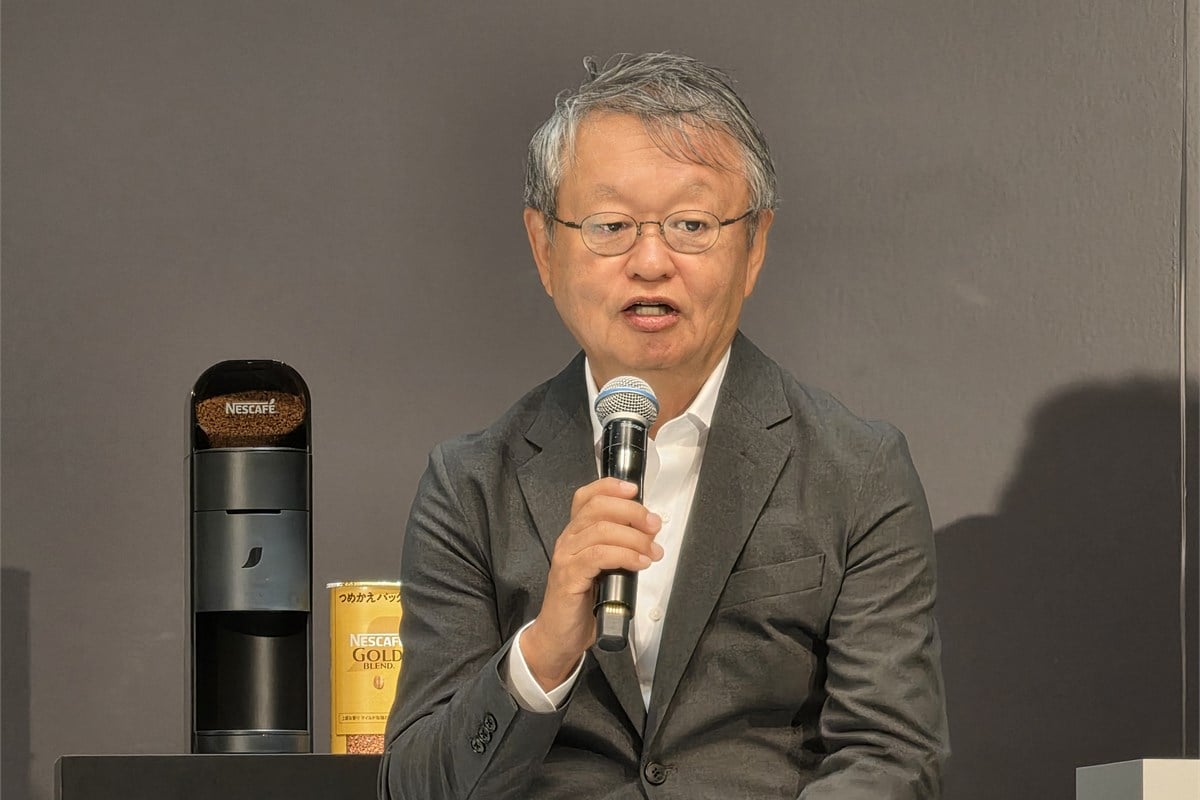発表会のトークセッションでは、kotoneを単なる新しいコーヒーメーカーとしてではなく、生活空間の中でどう存在させるかという観点からデザインの背景がプロダクトデザイナー深澤直人氏から語られた。製品は、その思考を形にした結果として見えてくる。