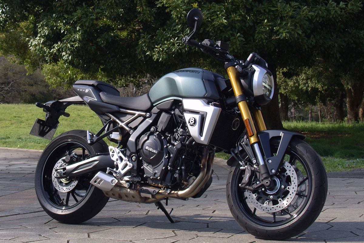 スズキ「GSX-8T」