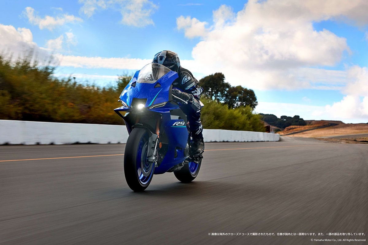 ヤマハ「YZF-R9」の2027年モデル