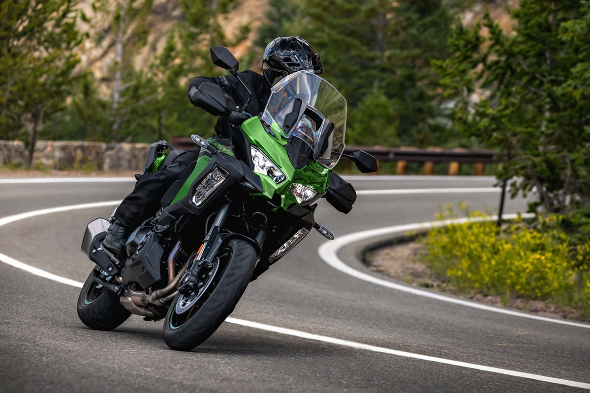 カワサキ「ヴェルシス1100 SE」の2027年モデル