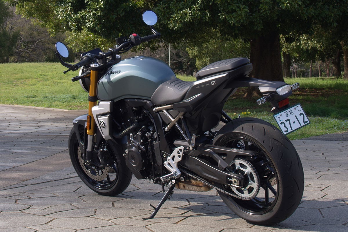 スズキ「GSX-8T」