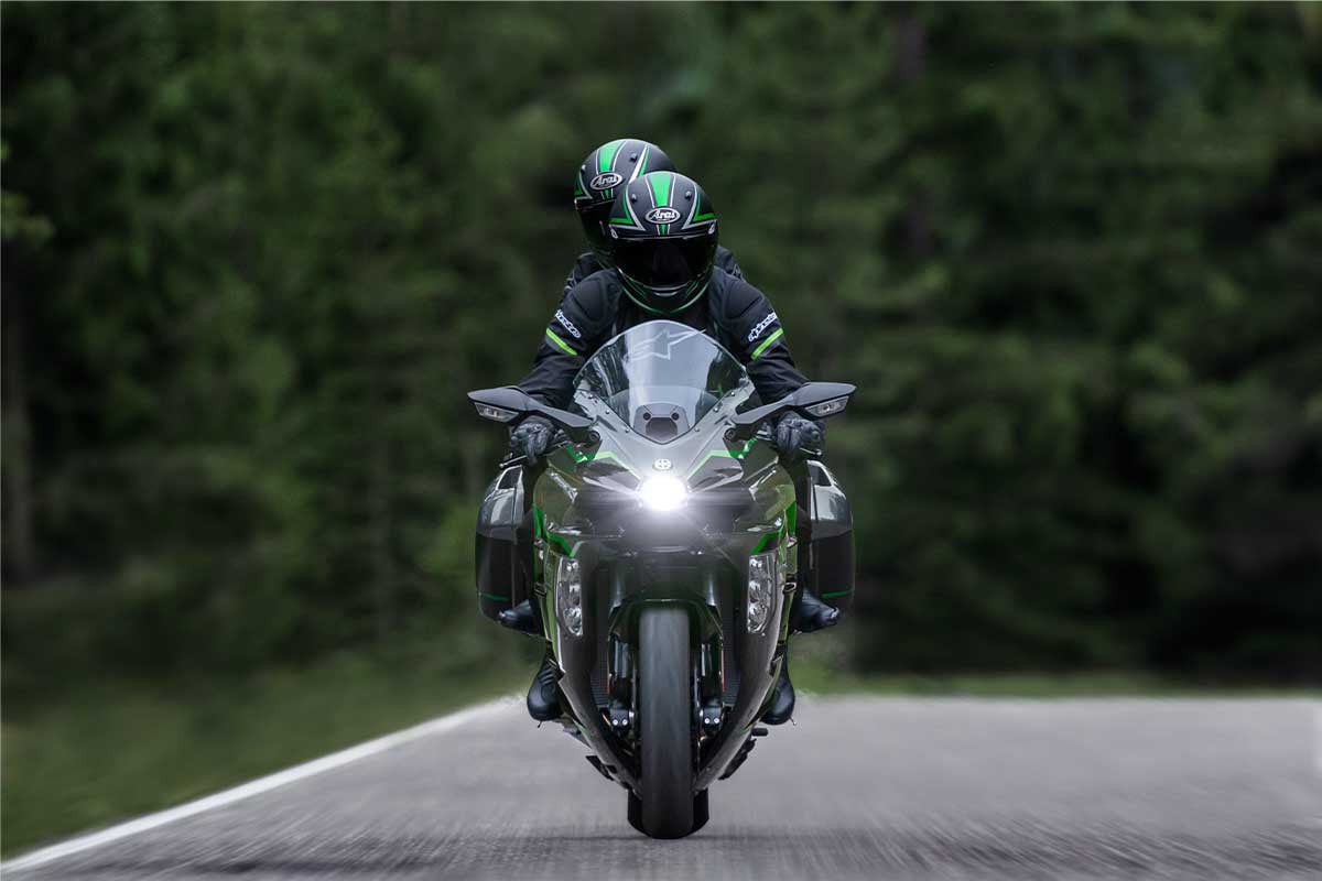 カワサキ「Ninja H2 SX SE」の2027年モデル