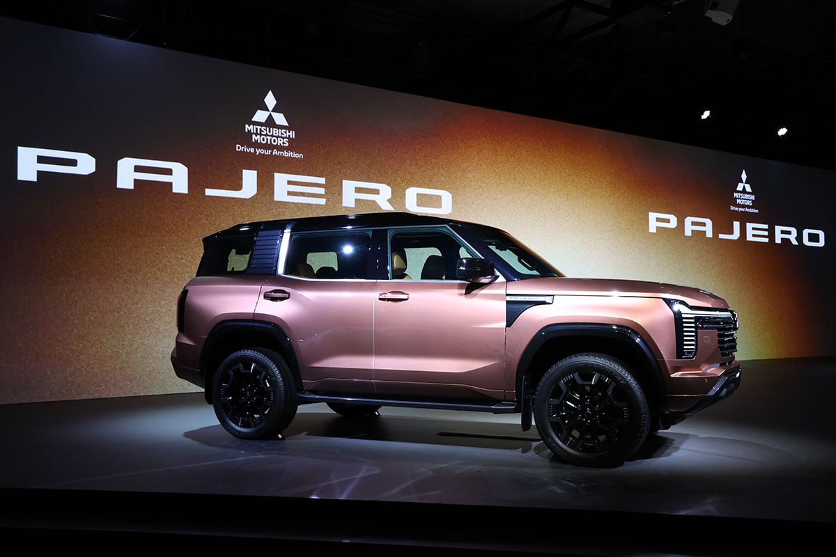 三菱新型「パジェロ」