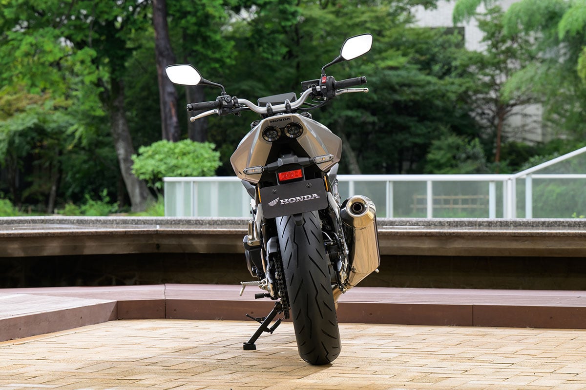 ホンダ新型「CB400スーパーフォア Eクラッチ」