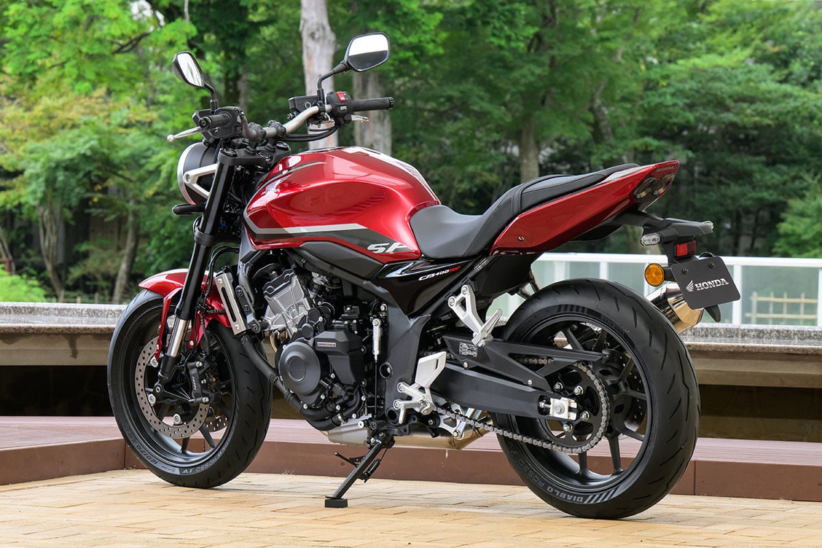 ホンダ新型「CB400スーパーフォア Eクラッチ」