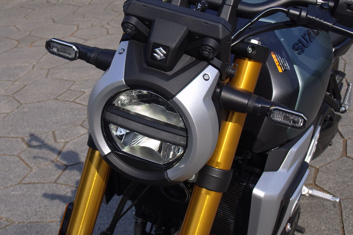 スズキ「GSX-8T」