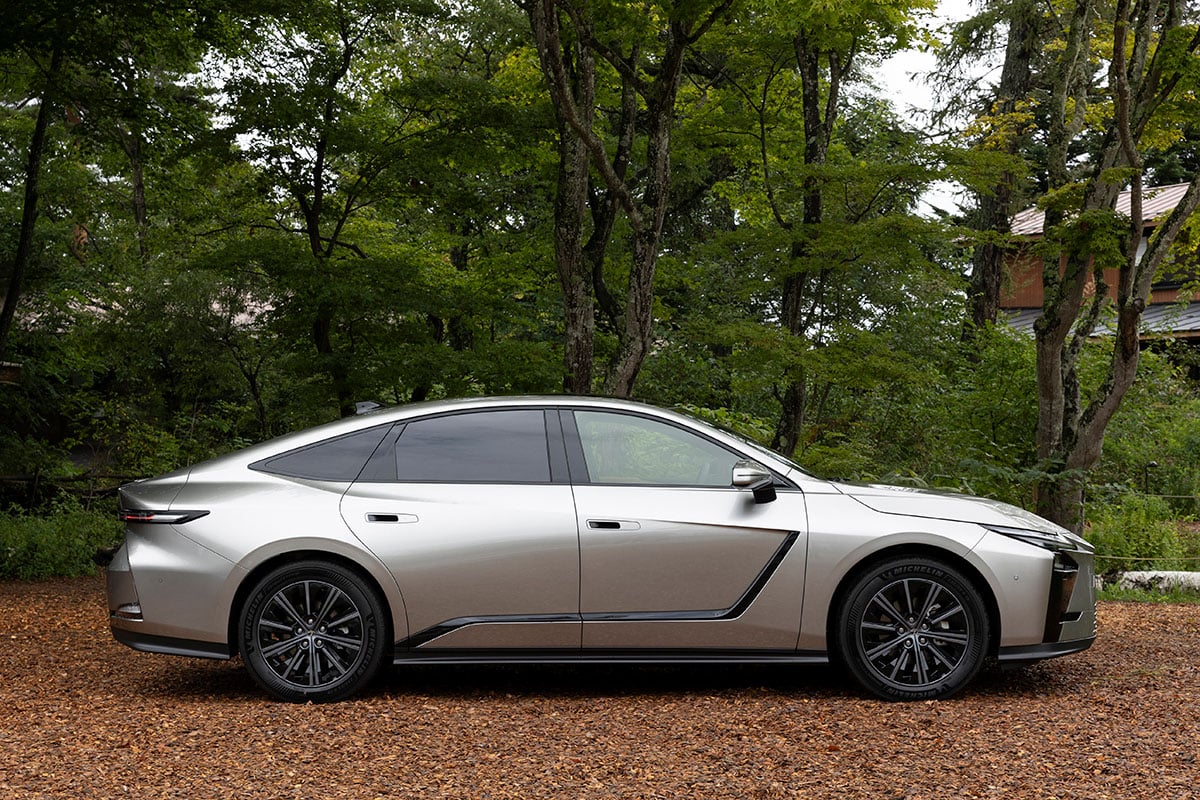 レクサス新型「ES350h AWD」