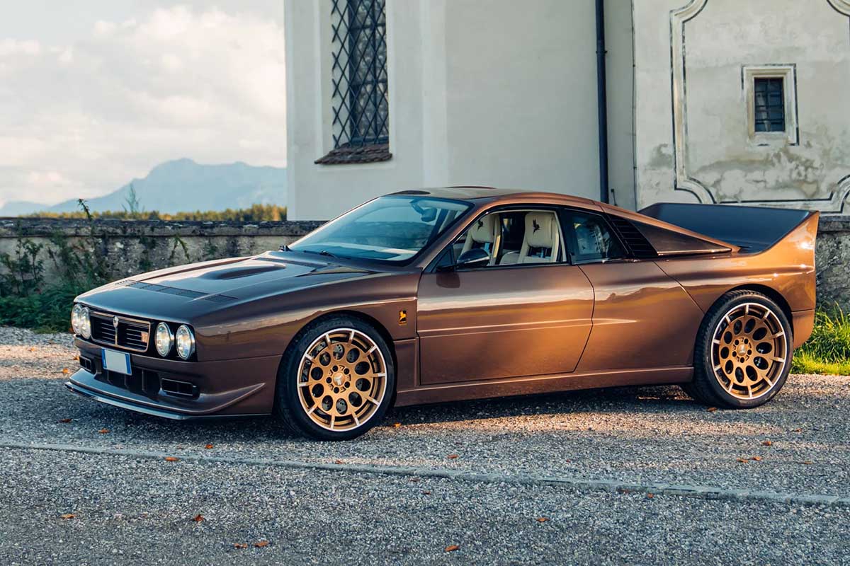 1976年式ランチア「037」をベースに再構築された2025年式「キメーラEVO37」(c)2026 BROAD ARROW Auctions