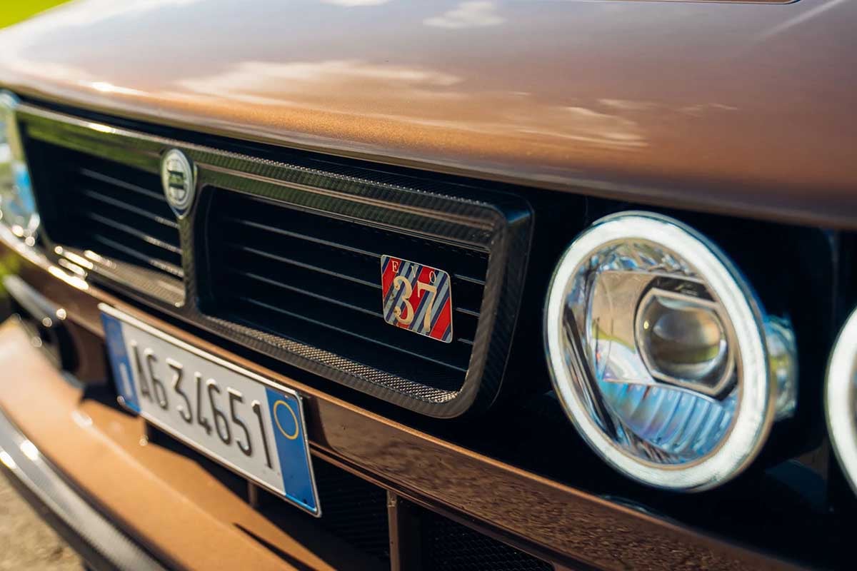 1976年式ランチア「037」をベースに再構築された2025年式「キメーラEVO37」(c)2026 BROAD ARROW Auctions
