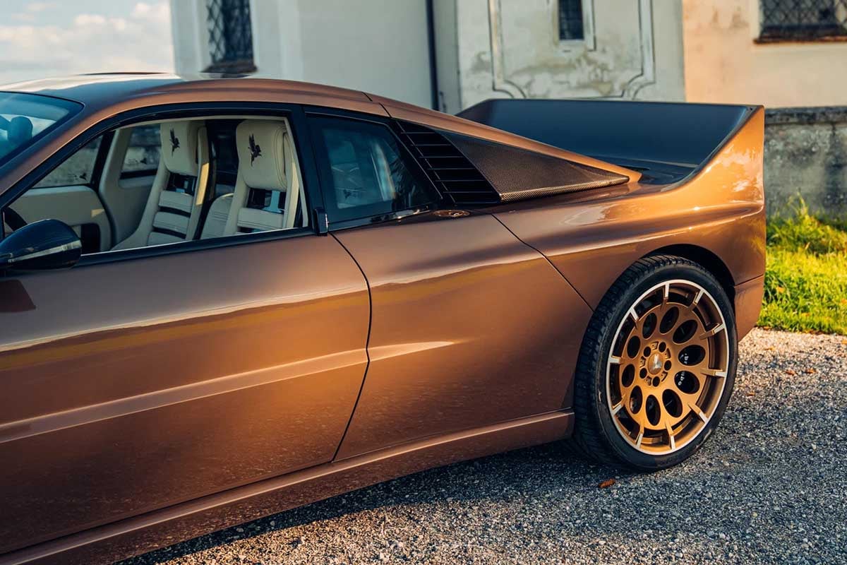 1976年式ランチア「037」をベースに再構築された2025年式「キメーラEVO37」(c)2026 BROAD ARROW Auctions