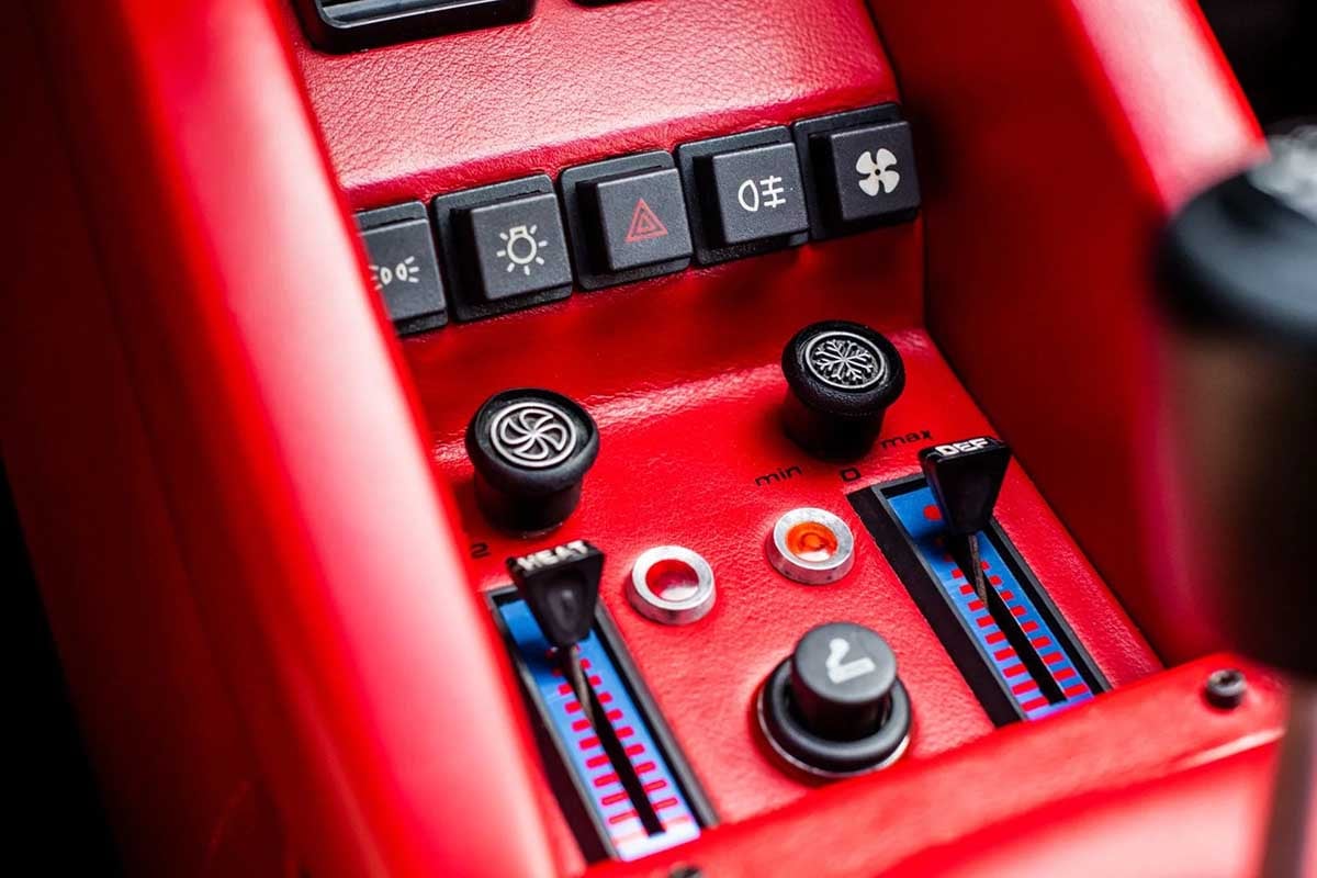 オークションに登場予定の1984年式ランボルギーニ「カウンタック5000S」(c)2026 BROAD ARROW Auctions