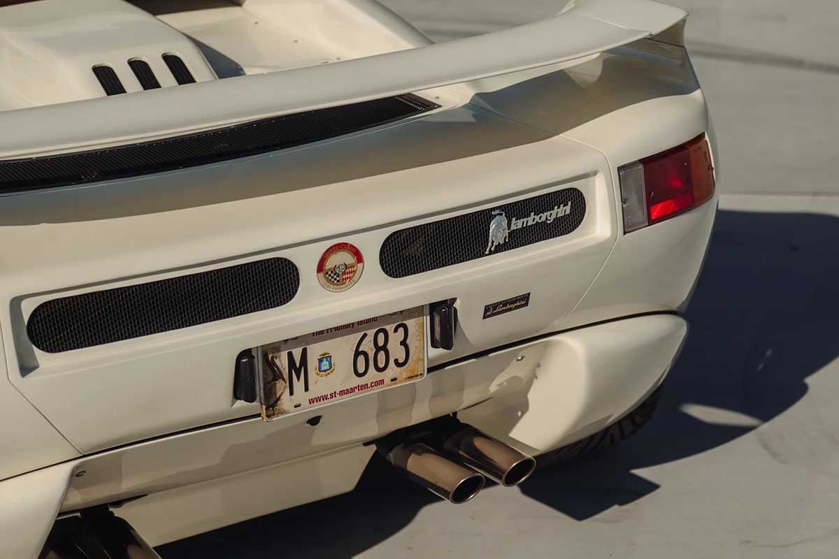 オークションに出品される1990年式MCA「Centenaire（サンテナール）」(c)2026 BROAD ARROW Auctions