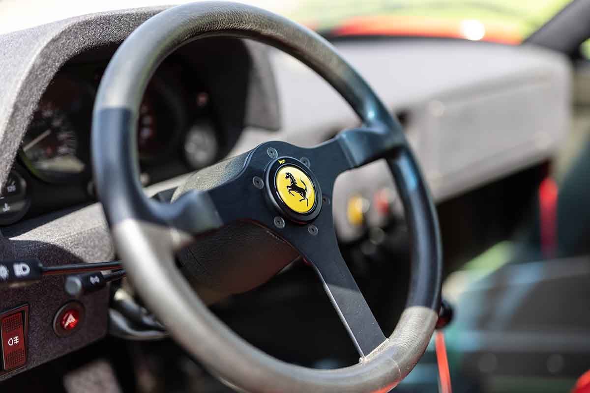 スイスで開催されるオークションに出品される1991年式フェラーリ「F40」Neil Fraser(c)2026 Courtesy of RM Sotheby's