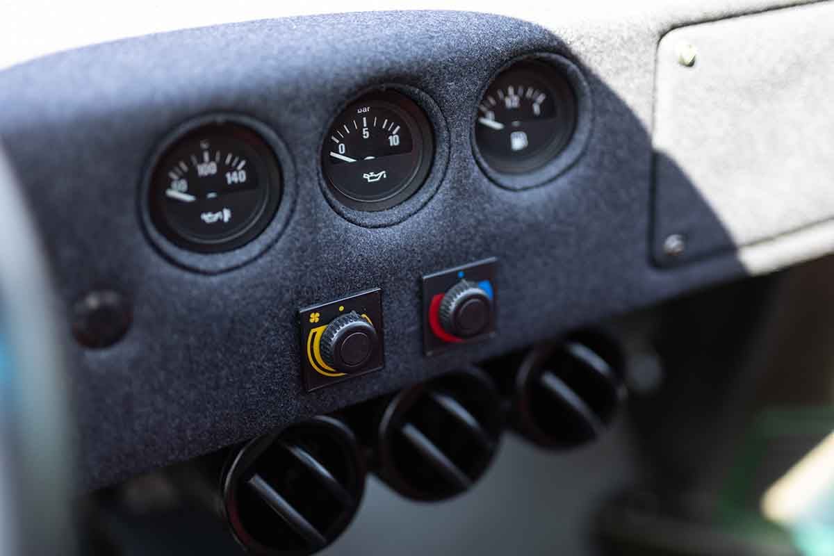 スイスで開催されるオークションに出品される1991年式フェラーリ「F40」Neil Fraser(c)2026 Courtesy of RM Sotheby's