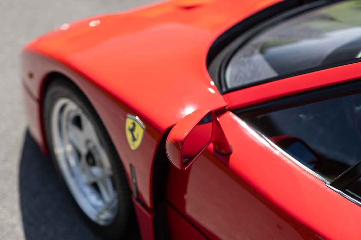 スイスで開催されるオークションに出品される1991年式フェラーリ「F40」Neil Fraser(c)2026 Courtesy of RM Sotheby's
