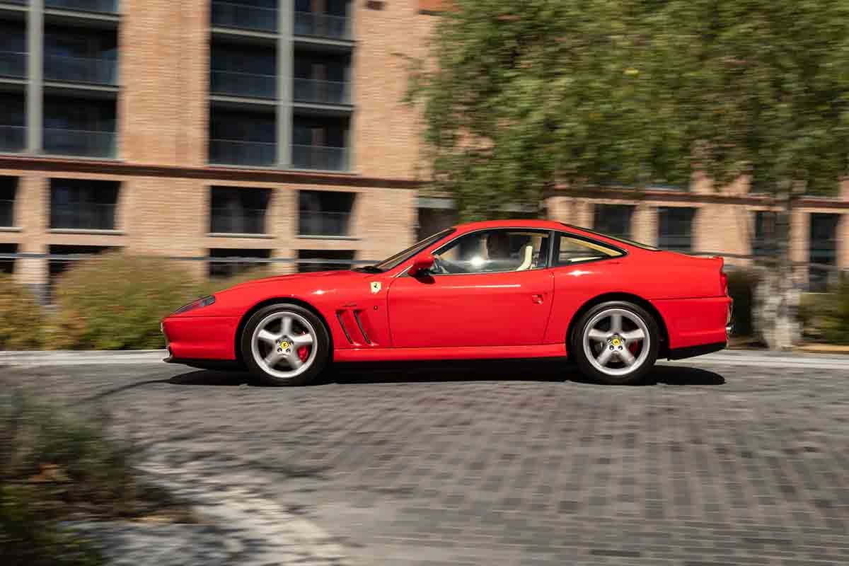 2026年10月に開催のオークションに出品される2002年式フェラーリ「550マラネロ」Tom Gidden(c)2026 Courtesy of RM Sotheby's