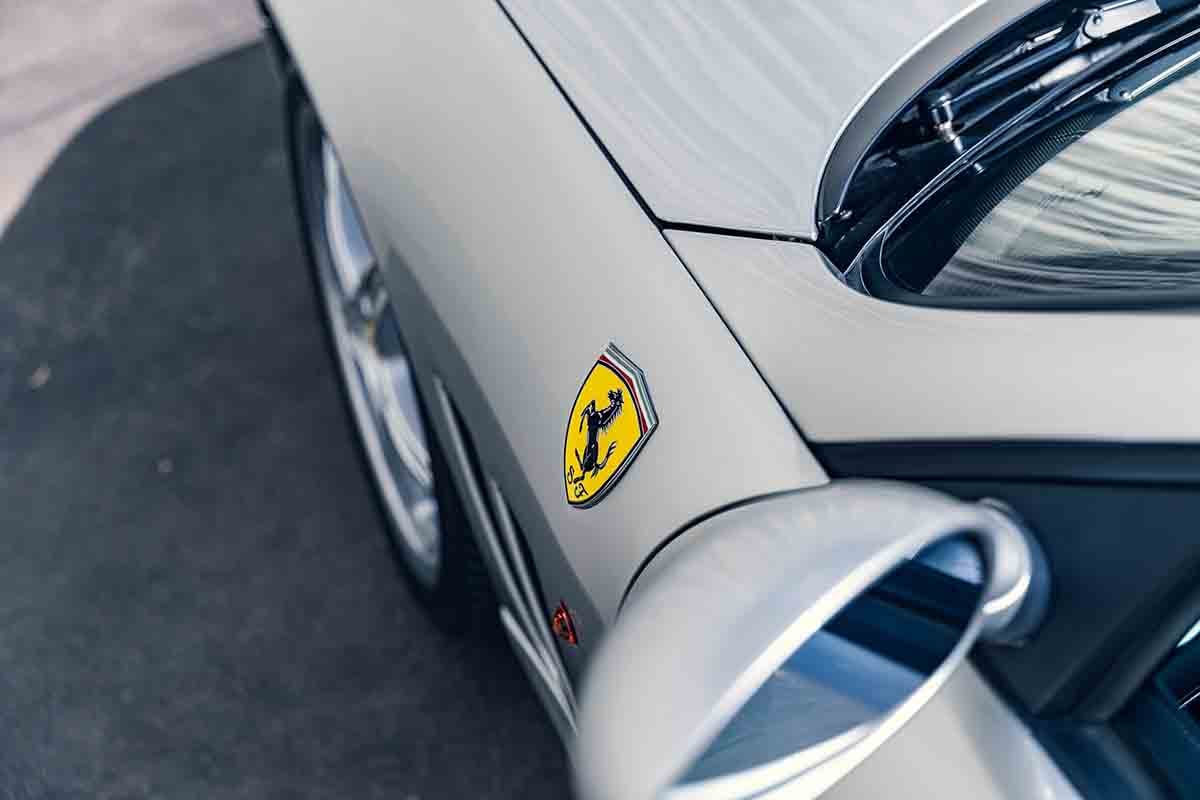オークションに出品される2005年式フェラーリ「スーパーアメリカ」Simon Gosselin(c)2026 Courtesy of RM Sotheby's