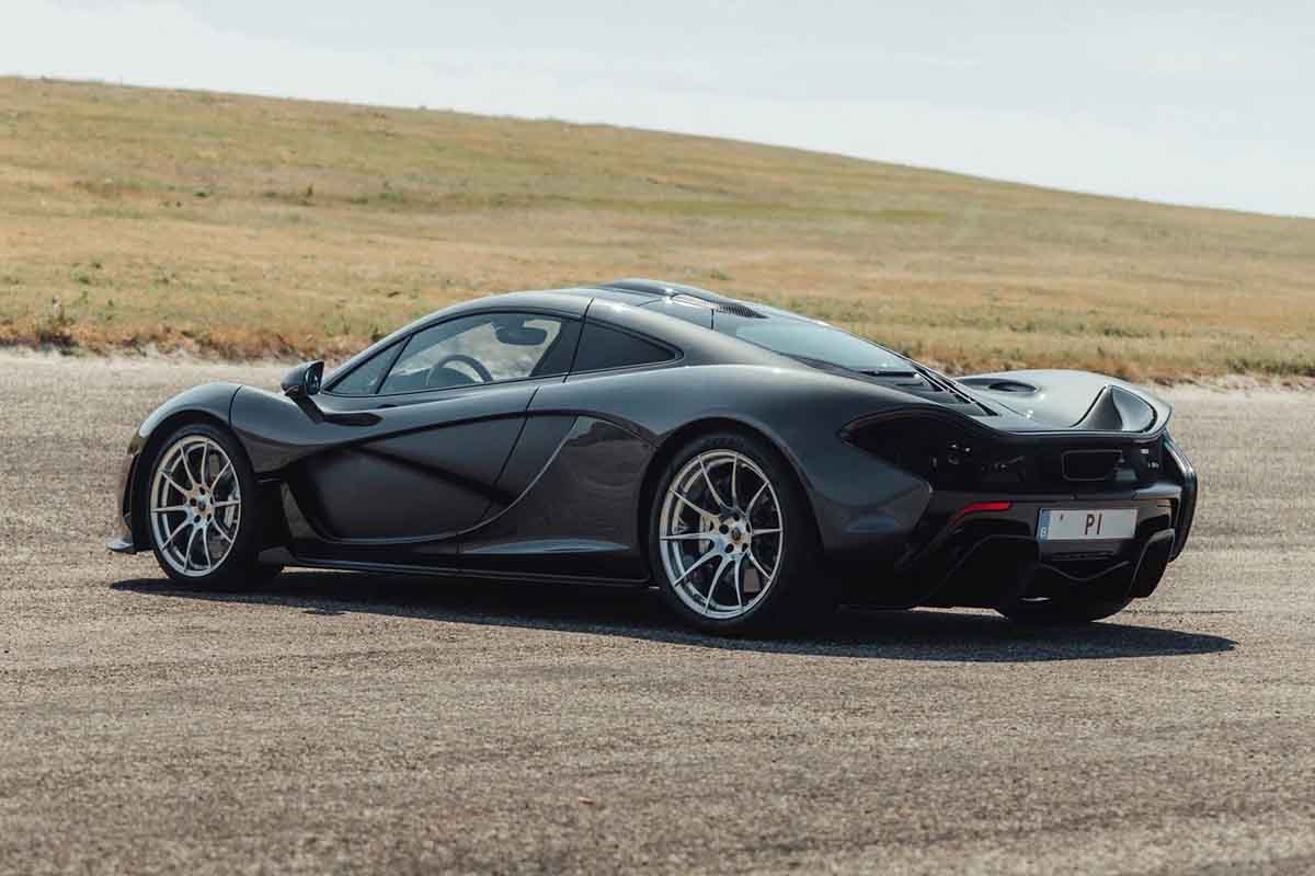 2026年10月に開催されるオークションに出品予定の2015年式マクラーレン「P1」(c)2026 BROAD ARROW Auctions