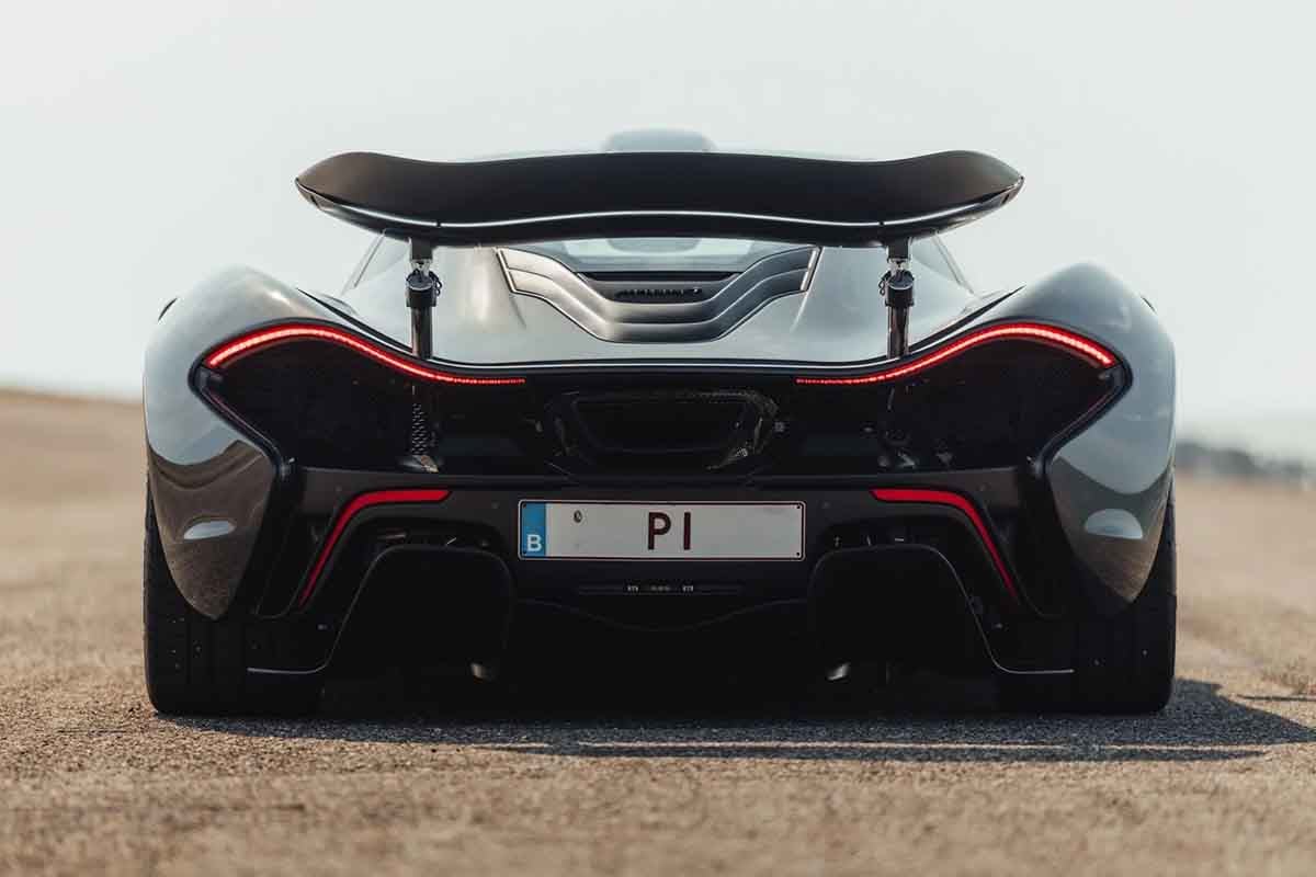 2026年10月に開催されるオークションに出品予定の2015年式マクラーレン「P1」(c)2026 BROAD ARROW Auctions