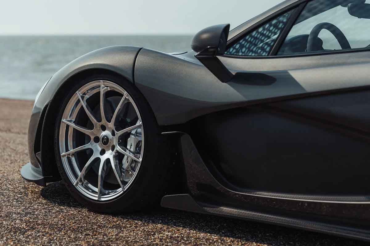2026年10月に開催されるオークションに出品予定の2015年式マクラーレン「P1」(c)2026 BROAD ARROW Auctions