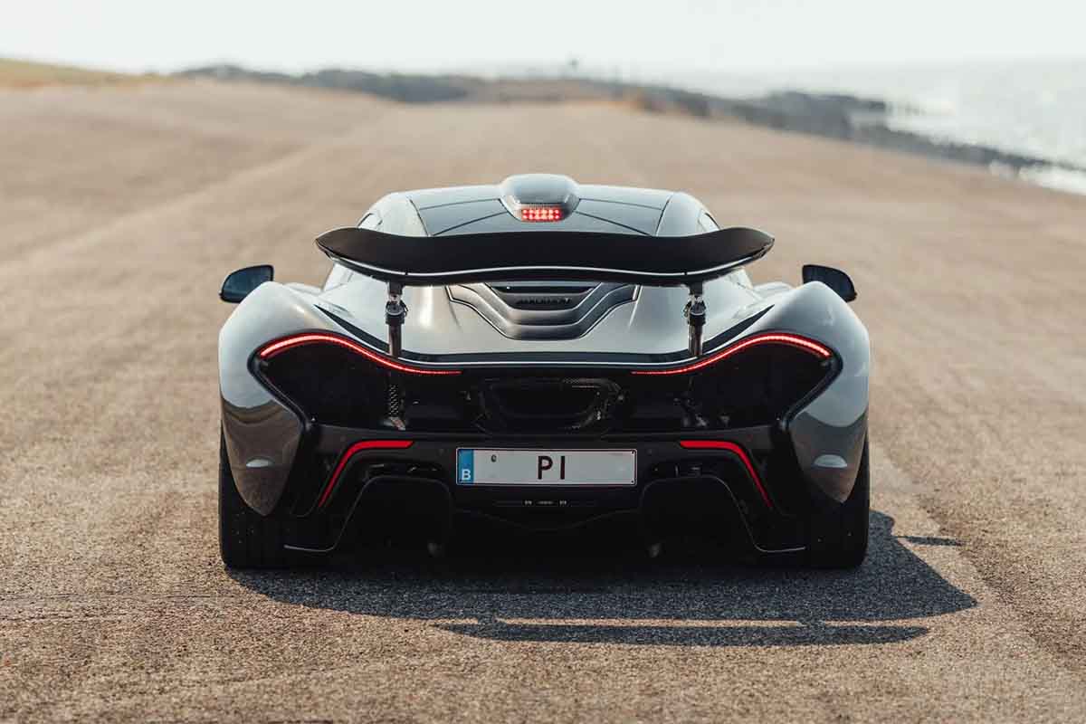 2026年10月に開催されるオークションに出品予定の2015年式マクラーレン「P1」(c)2026 BROAD ARROW Auctions
