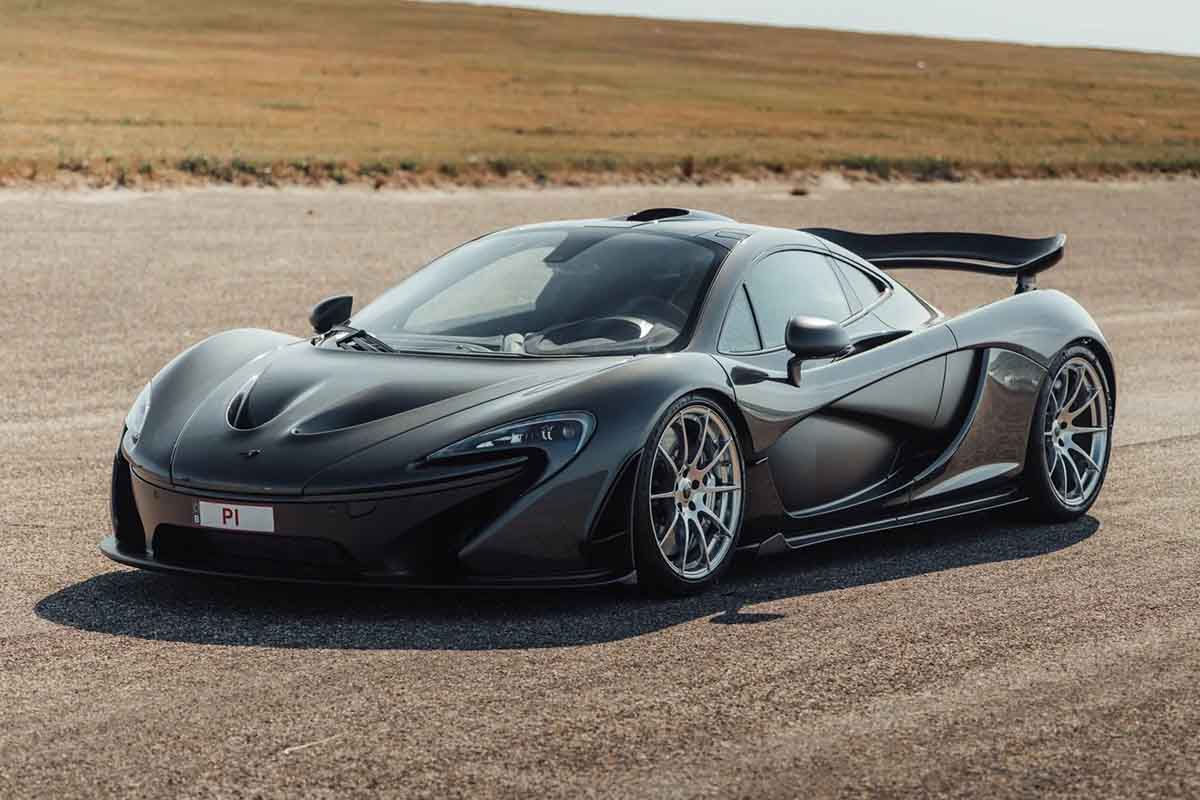 2026年10月に開催されるオークションに出品予定の2015年式マクラーレン「P1」(c)2026 BROAD ARROW Auctions