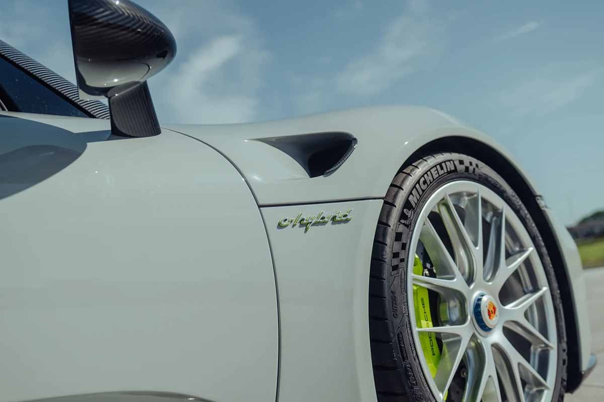 オークションに出品予定の2015年式ポルシェ「918スパイダー ヴァイザッハ仕様」(c)2026 BROAD ARROW Auctions