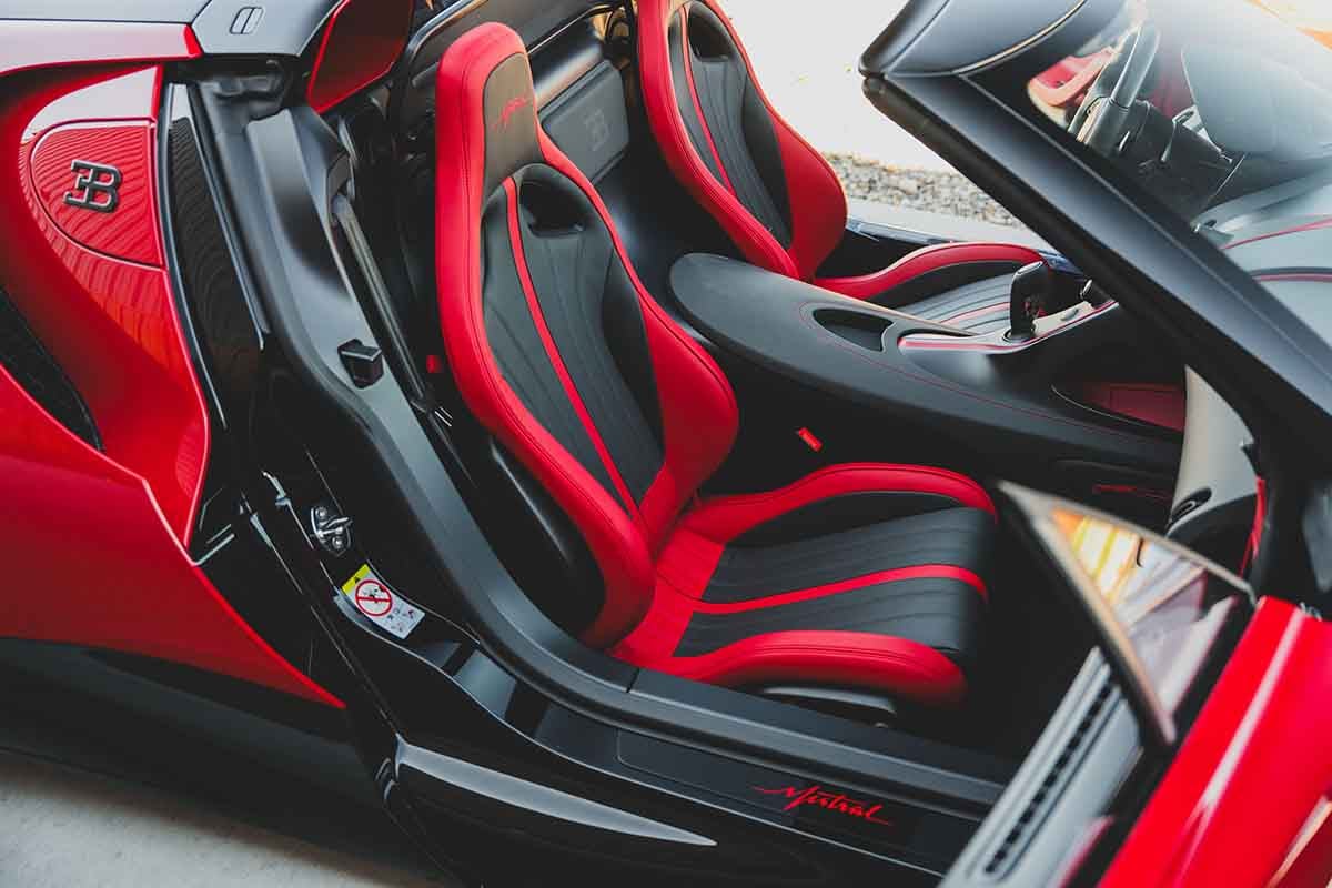 オークションで高額落札された2025年式ブガッティ「ミストラル」Darin Schnabel(c)2026 Courtesy of RM Sotheby's