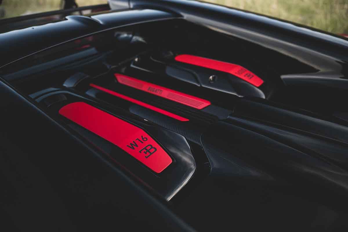 オークションで高額落札された2025年式ブガッティ「ミストラル」Darin Schnabel(c)2026 Courtesy of RM Sotheby's